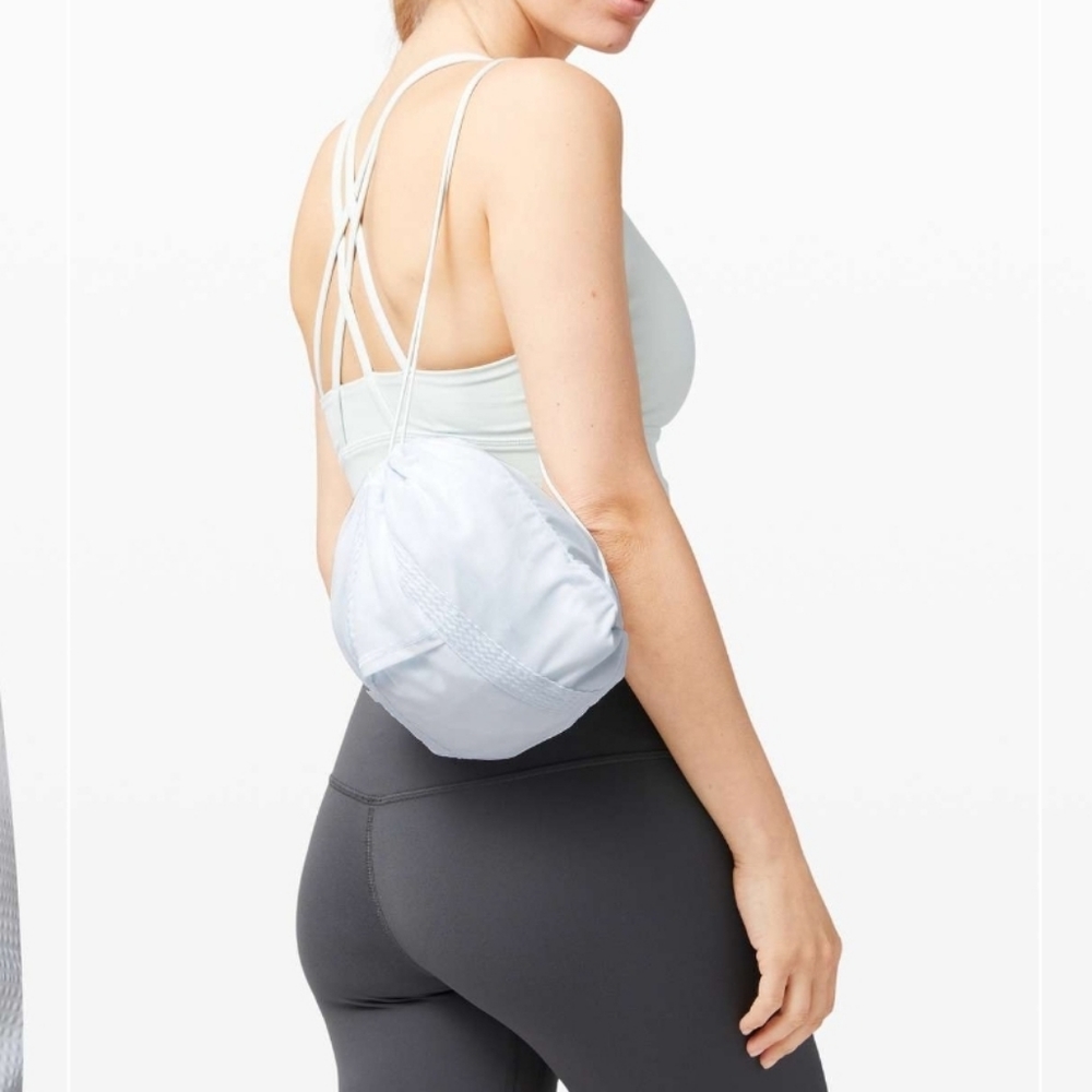 Lululemon Pack Light Pullover *Packable - Picture 7 of 7